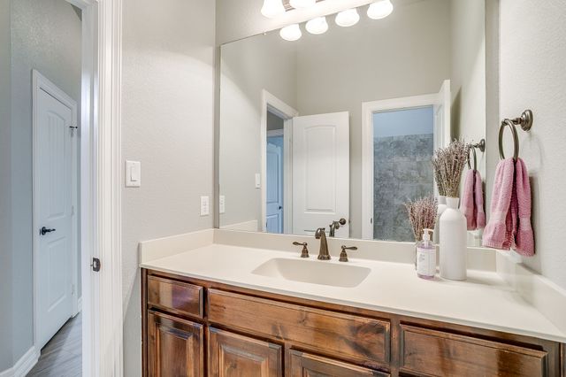 531 Parker Oaks Lane, Weatherford, TX 76087