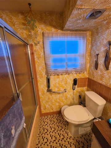 27882 Sutherland Drive, Warren, MI 48088