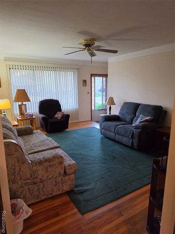 27882 Sutherland Drive, Warren, MI 48088