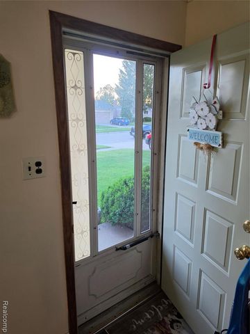 27882 Sutherland Drive, Warren, MI 48088