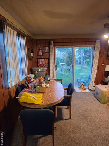 27882 Sutherland Drive, Warren, MI 48088
