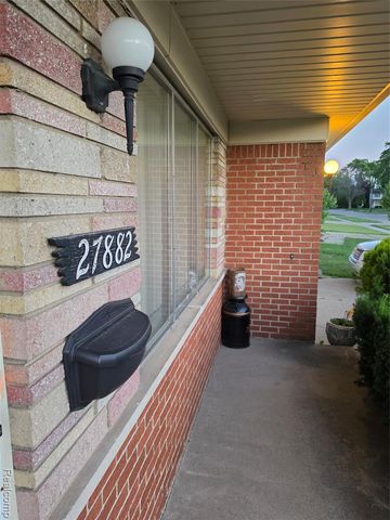 27882 Sutherland Drive, Warren, MI 48088