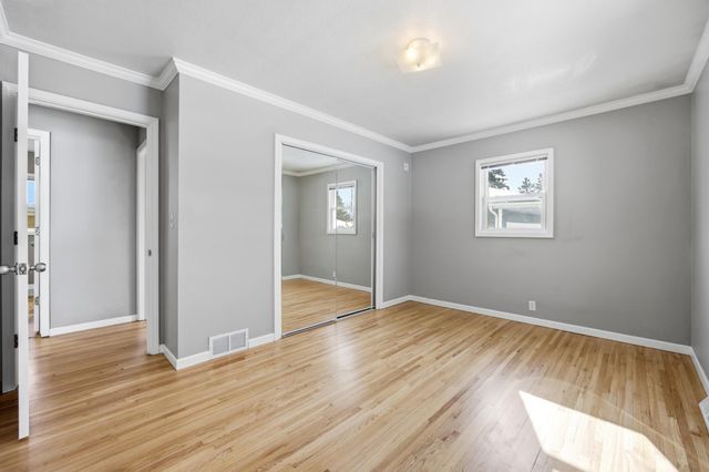 2204 7th Street S, Moorhead, MN 56560