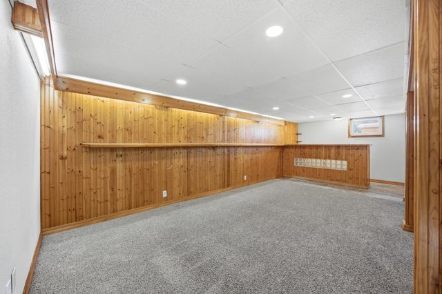 2204 7th Street S, Moorhead, MN 56560