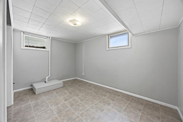 2204 7th Street S, Moorhead, MN 56560