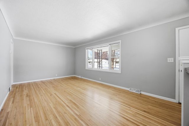 2204 7th Street S, Moorhead, MN 56560