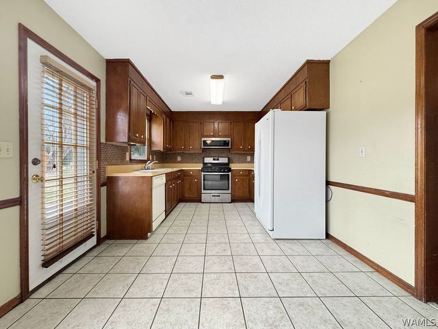 930 Maplewood, Tuscaloosa, AL 35405