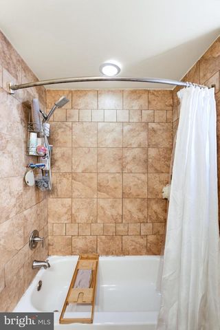 2409 S CLARION ST, Philadelphia, PA 19148
