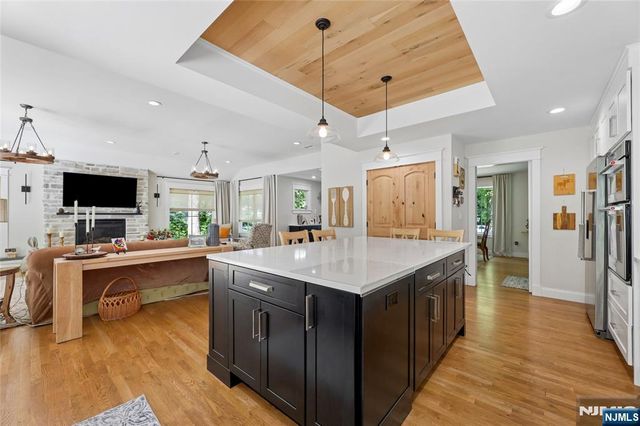 734 Willow Run, Wyckoff, NJ 07481