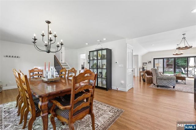 734 Willow Run, Wyckoff, NJ 07481
