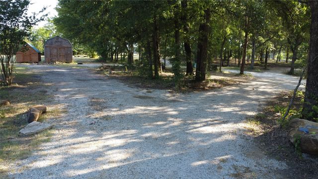 118 Dickey Road, Sadler, TX 76264