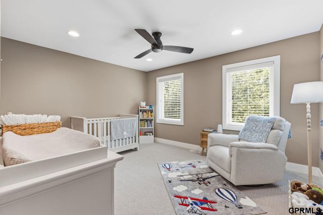 5252 S 238 Street, Elkhorn, NE 68022