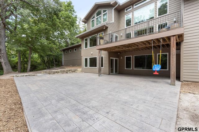 5252 S 238 Street, Elkhorn, NE 68022
