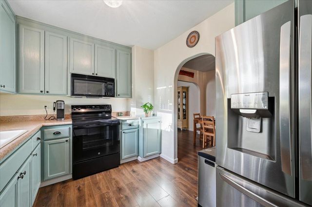 261 Glenbrook Dr, Grass Valley, CA 95945