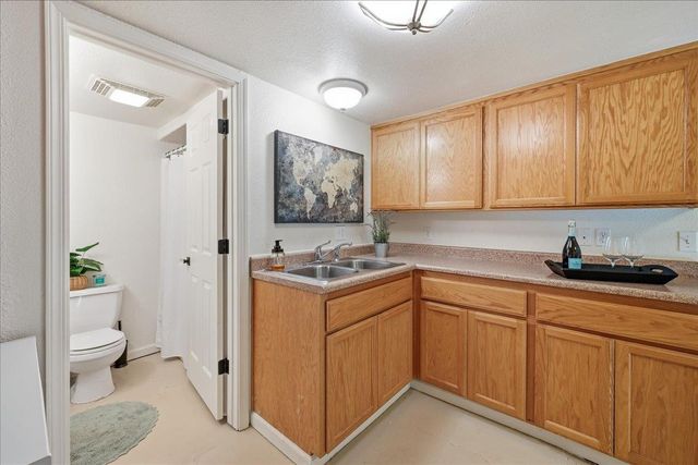 261 Glenbrook Dr, Grass Valley, CA 95945