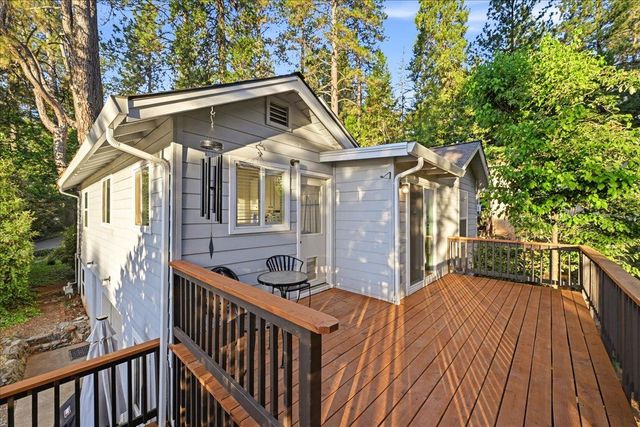 261 Glenbrook Dr, Grass Valley, CA 95945