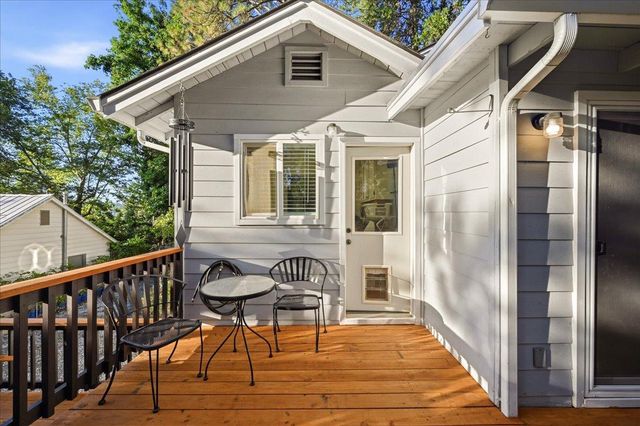 261 Glenbrook Dr, Grass Valley, CA 95945