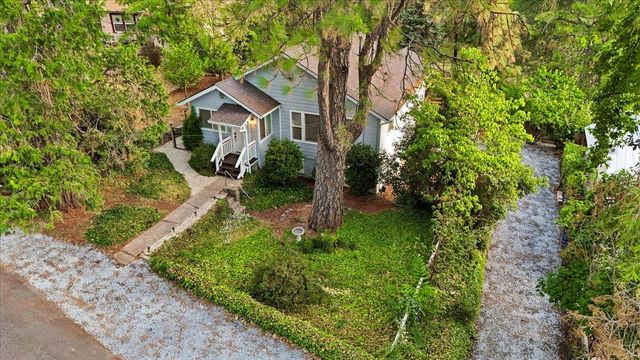 261 Glenbrook Dr, Grass Valley, CA 95945