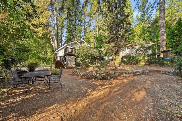 261 Glenbrook Dr, Grass Valley, CA 95945