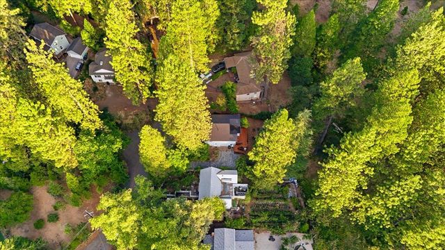 261 Glenbrook Dr, Grass Valley, CA 95945
