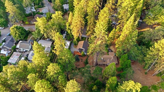 261 Glenbrook Dr, Grass Valley, CA 95945