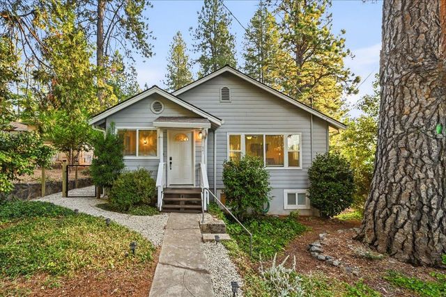 261 Glenbrook Dr, Grass Valley, CA 95945