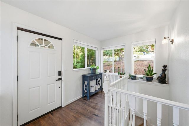 261 Glenbrook Dr, Grass Valley, CA 95945