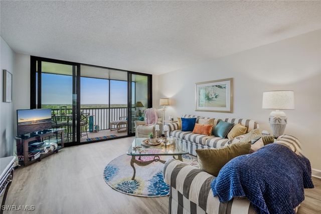 4203 Bay Beach LN 4E, Fort Myers Beach, FL 33931