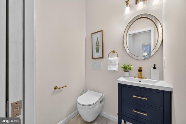 122 SANBORN PL, Alexandria, VA 22305