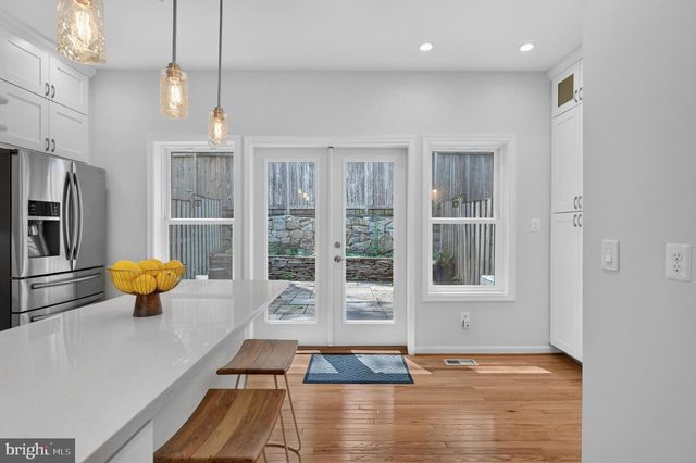 122 SANBORN PL, Alexandria, VA 22305