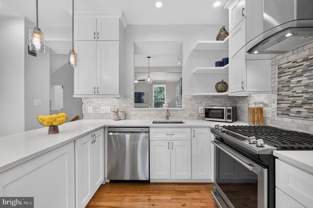 122 SANBORN PL, Alexandria, VA 22305