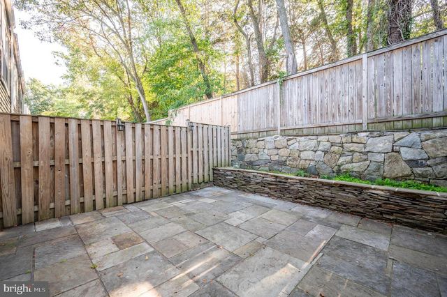 122 SANBORN PL, Alexandria, VA 22305
