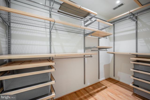 122 SANBORN PL, Alexandria, VA 22305