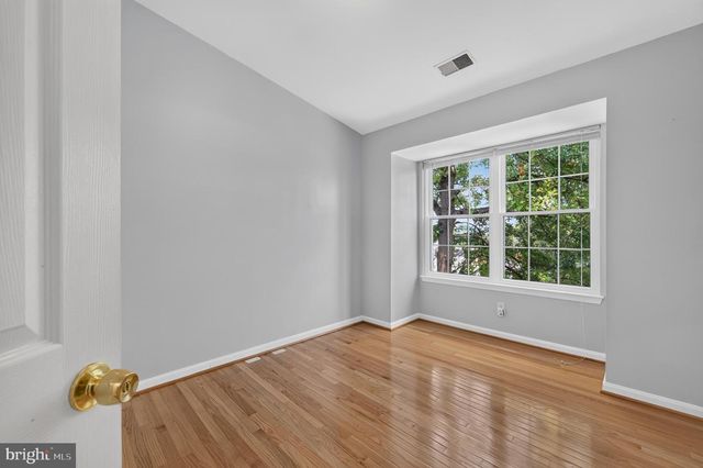 122 SANBORN PL, Alexandria, VA 22305