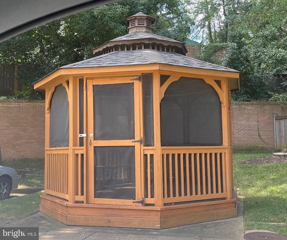 122 SANBORN PL, Alexandria, VA 22305