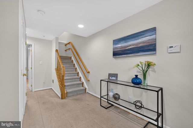 122 SANBORN PL, Alexandria, VA 22305