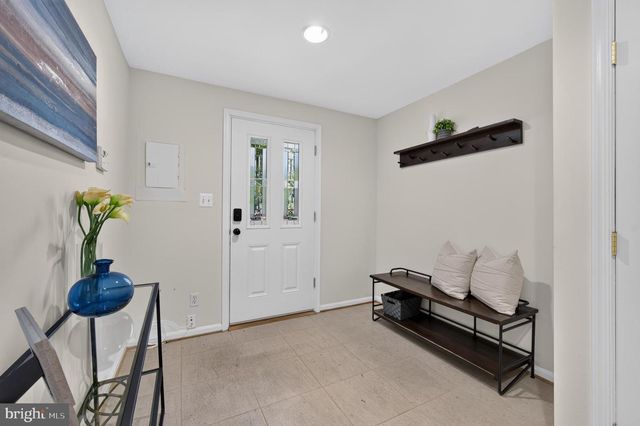 122 SANBORN PL, Alexandria, VA 22305