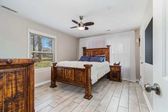 24801 S 622 Road, Grove, OK 74344