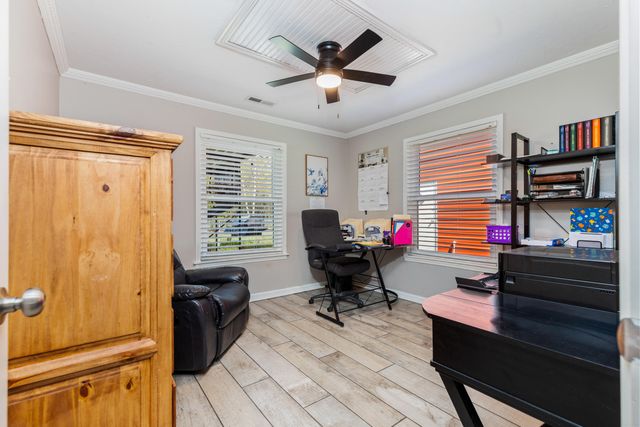 24801 S 622 Road, Grove, OK 74344