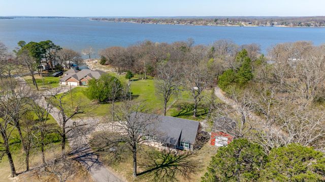 24801 S 622 Road, Grove, OK 74344