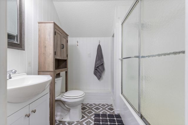 24801 S 622 Road, Grove, OK 74344