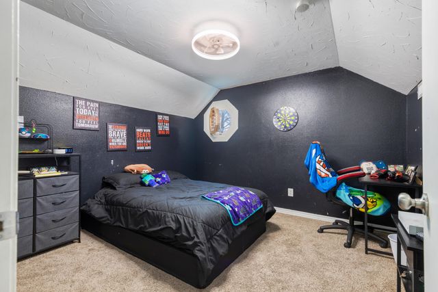 24801 S 622 Road, Grove, OK 74344