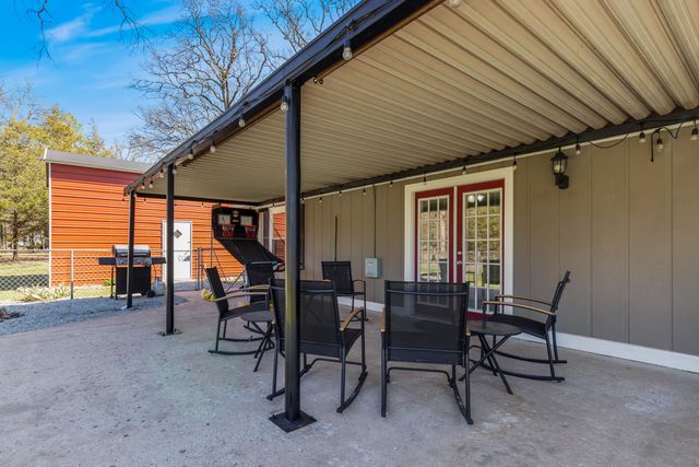 24801 S 622 Road, Grove, OK 74344