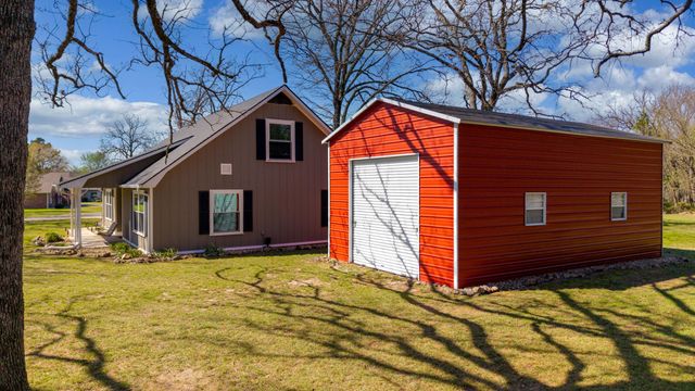 24801 S 622 Road, Grove, OK 74344