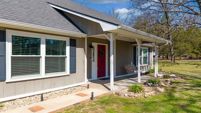 24801 S 622 Road, Grove, OK 74344