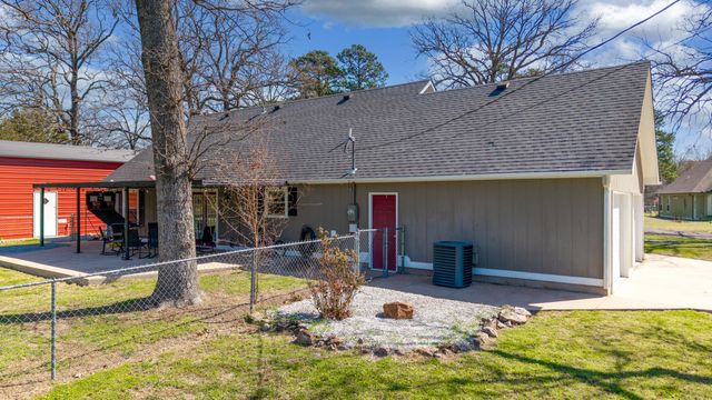 24801 S 622 Road, Grove, OK 74344