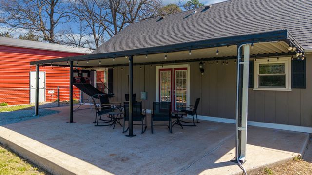 24801 S 622 Road, Grove, OK 74344