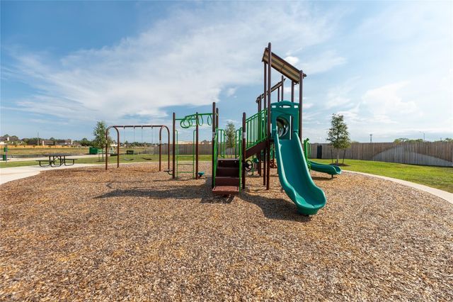 5615 James Michael Drive, Rosharon, TX 77583