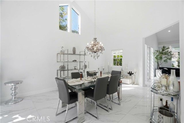 7600 Southby, West Hills (los Angeles), CA 91304