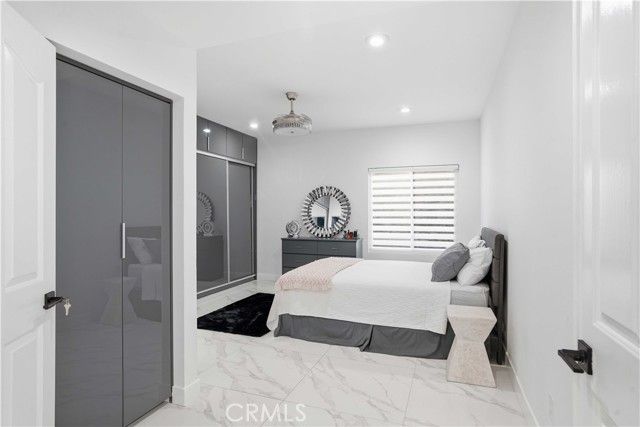 7600 Southby, West Hills (los Angeles), CA 91304